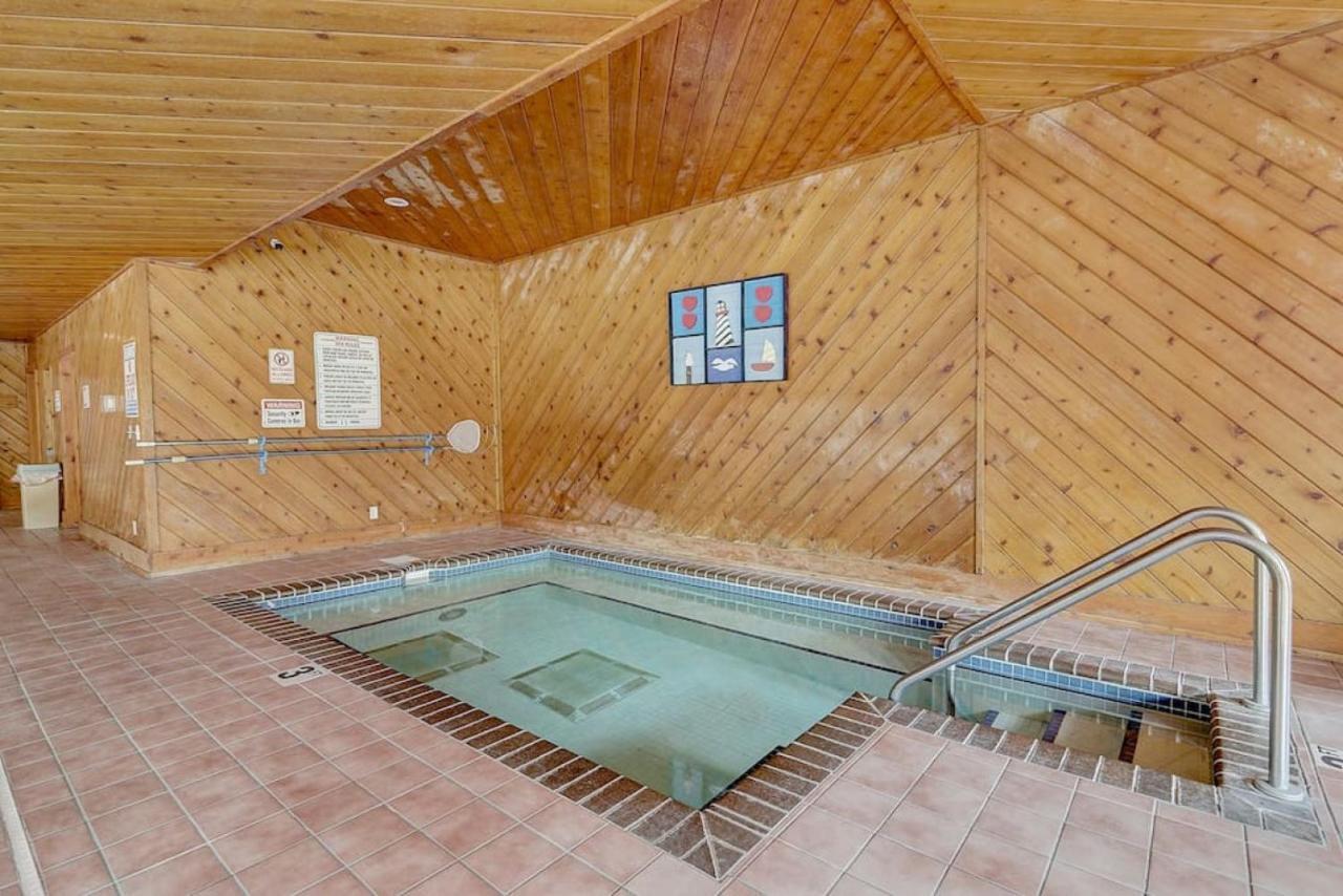 Brown Family Condo For Families Golf Trips And Girls Getaways Wisconsin Dells Exterior foto